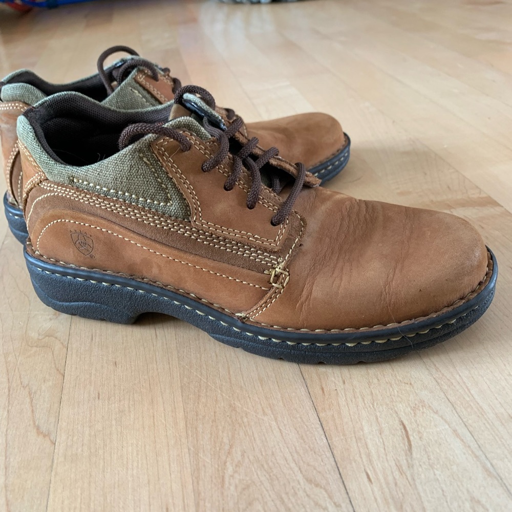 Ariat riding shoe